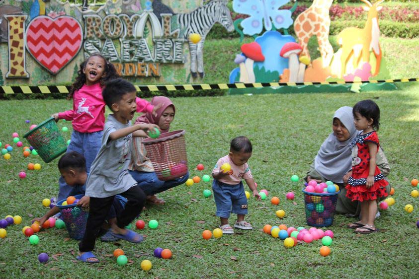 family ghatering